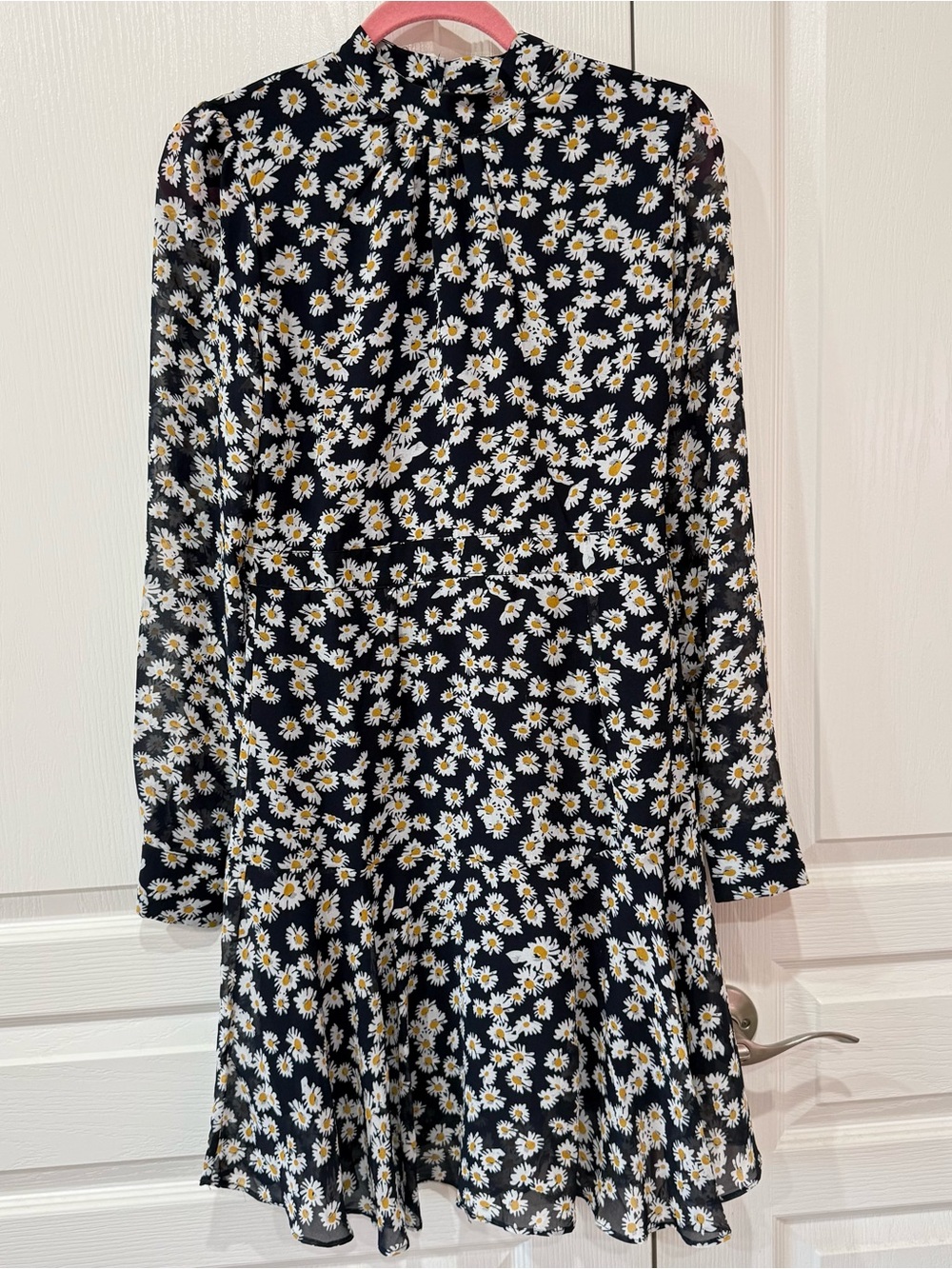 Black Daisy Floral Long-Sleeve Dress